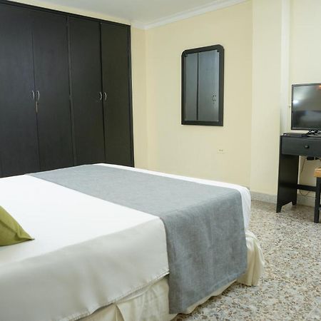 Ayenda 1313 Barahona 72 Hotel บาร์รังกีญา ภายนอก รูปภาพ