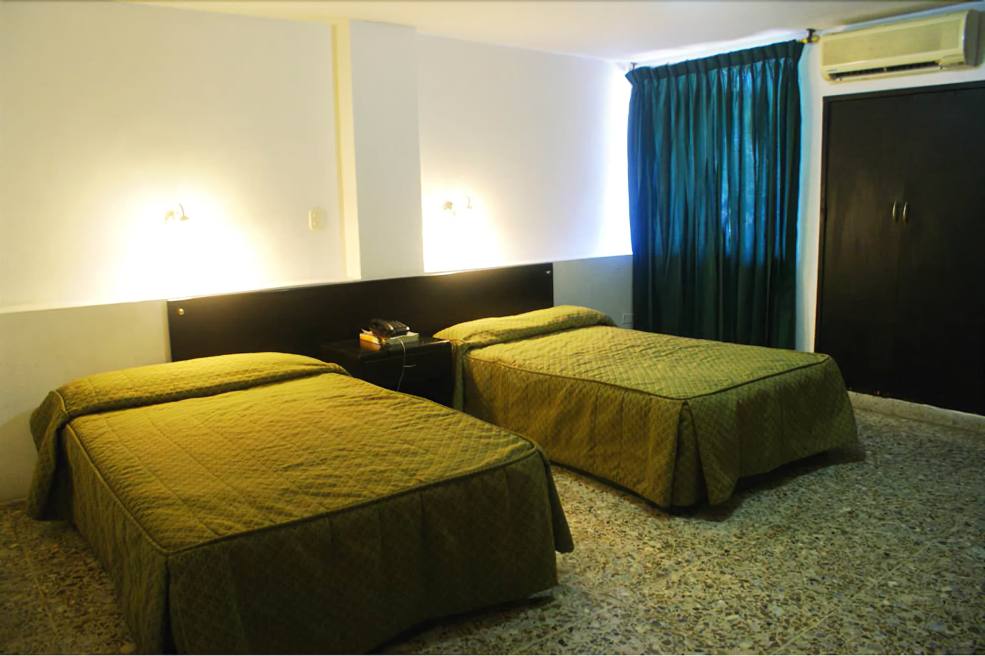 Ayenda 1313 Barahona 72 Hotel บาร์รังกีญา ภายนอก รูปภาพ